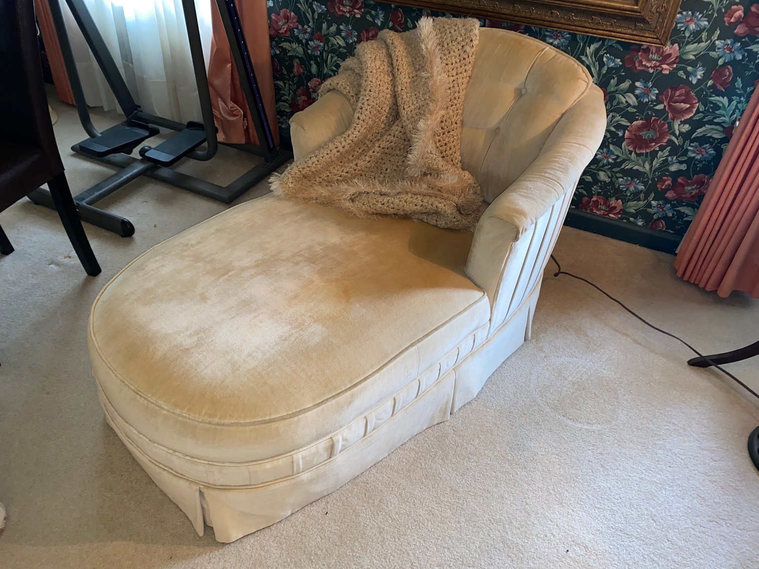 Image for Bridgeport, WV – Berardi Family Estate Auction: Snapper ZTR, Home Furnishings, Furniture, Glassware, Designer Accessories, Baby Grand Piano and Much More!