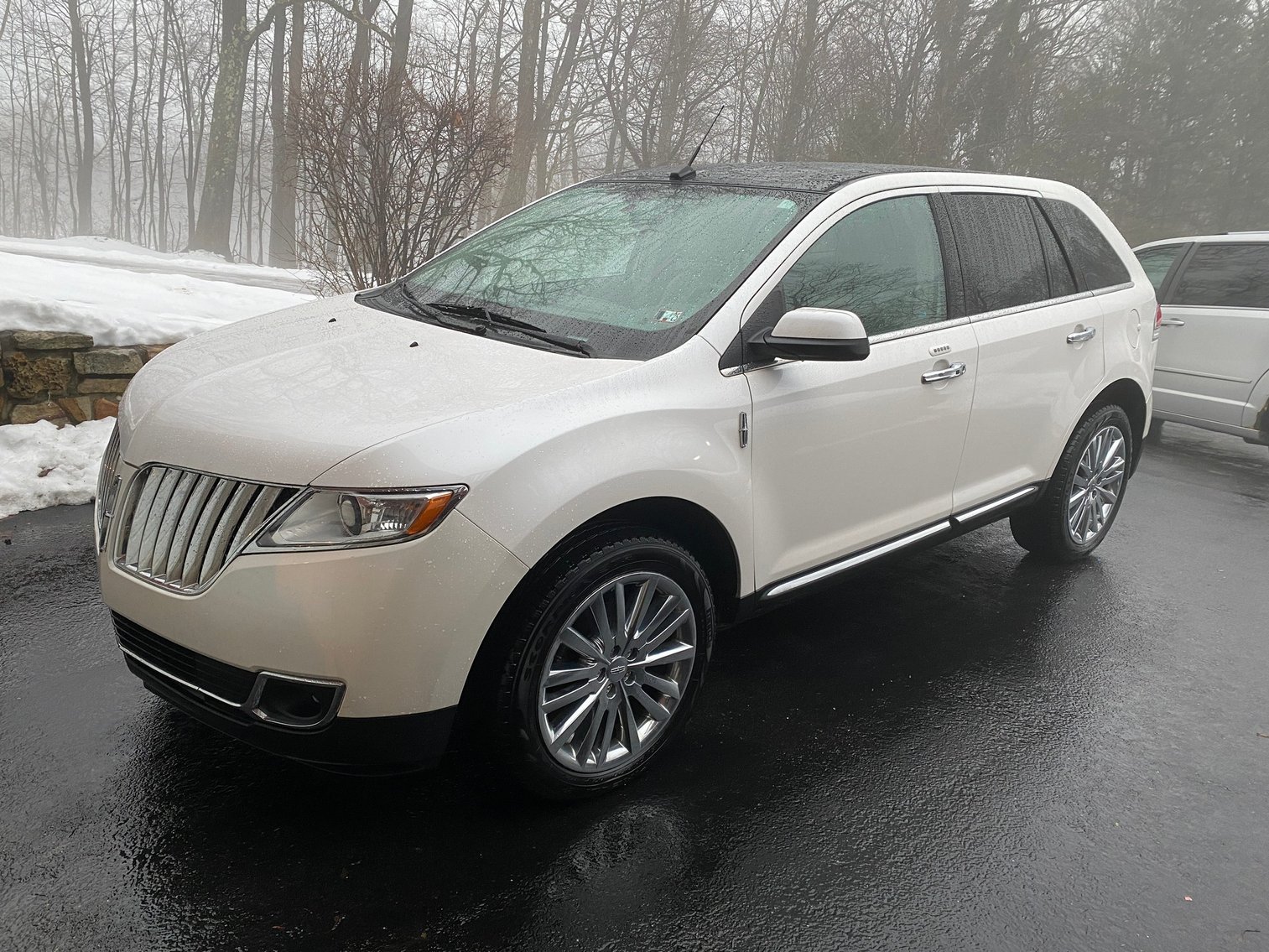 Image for Ohiopyle, PA – Large Online Estate Auction, Over 600 Lots! 2011 Lincoln MKX, 2011 Surepull Trailer, and More!