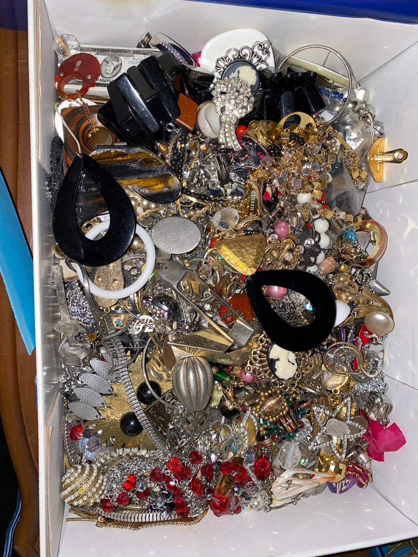 Image for Pittsburgh (Green Tree), PA - John R. 