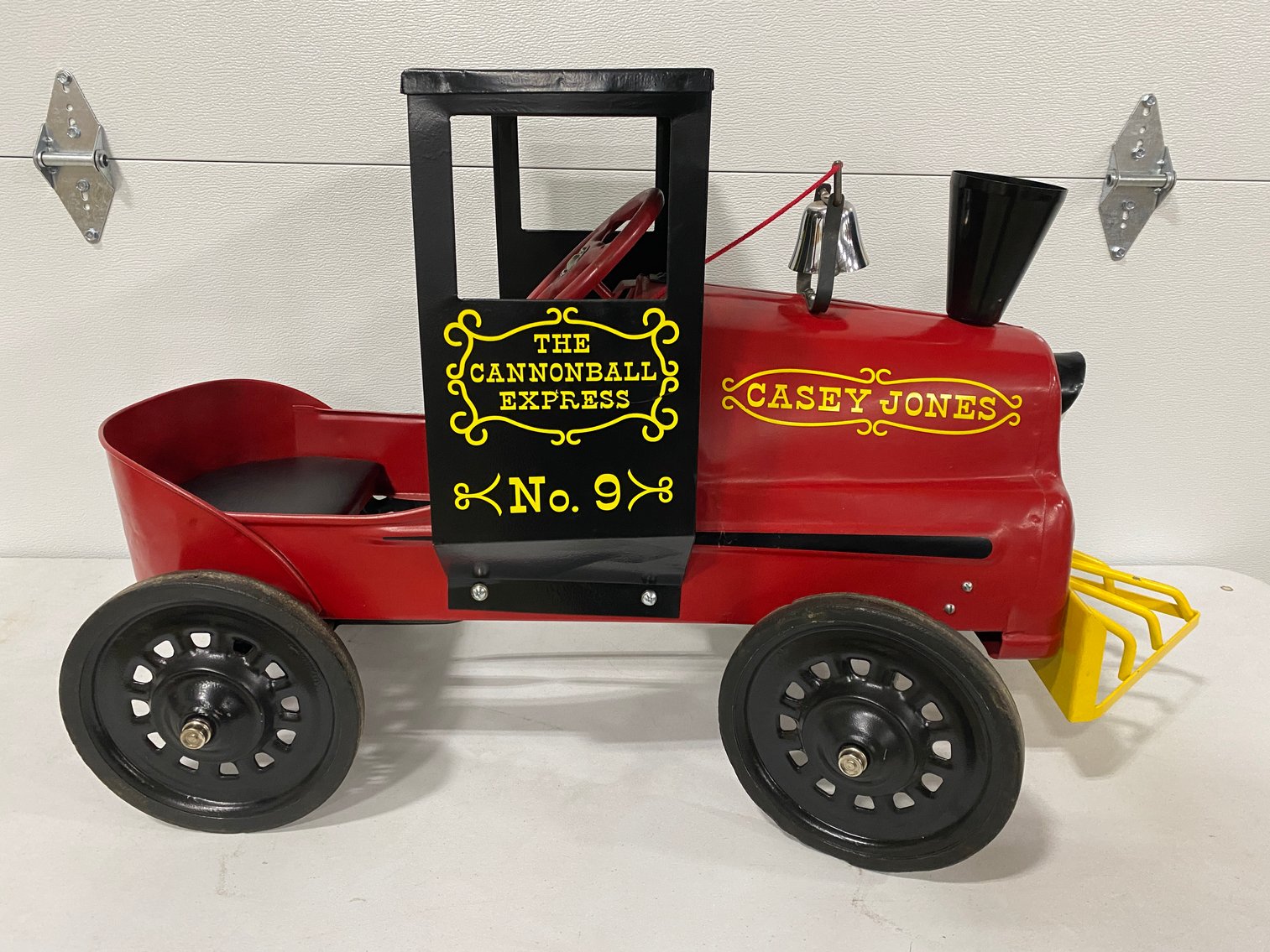 Image for Shinnston, WV - Old Time Style LIVE Antique & Collectible Auction! Over 400 Lots!