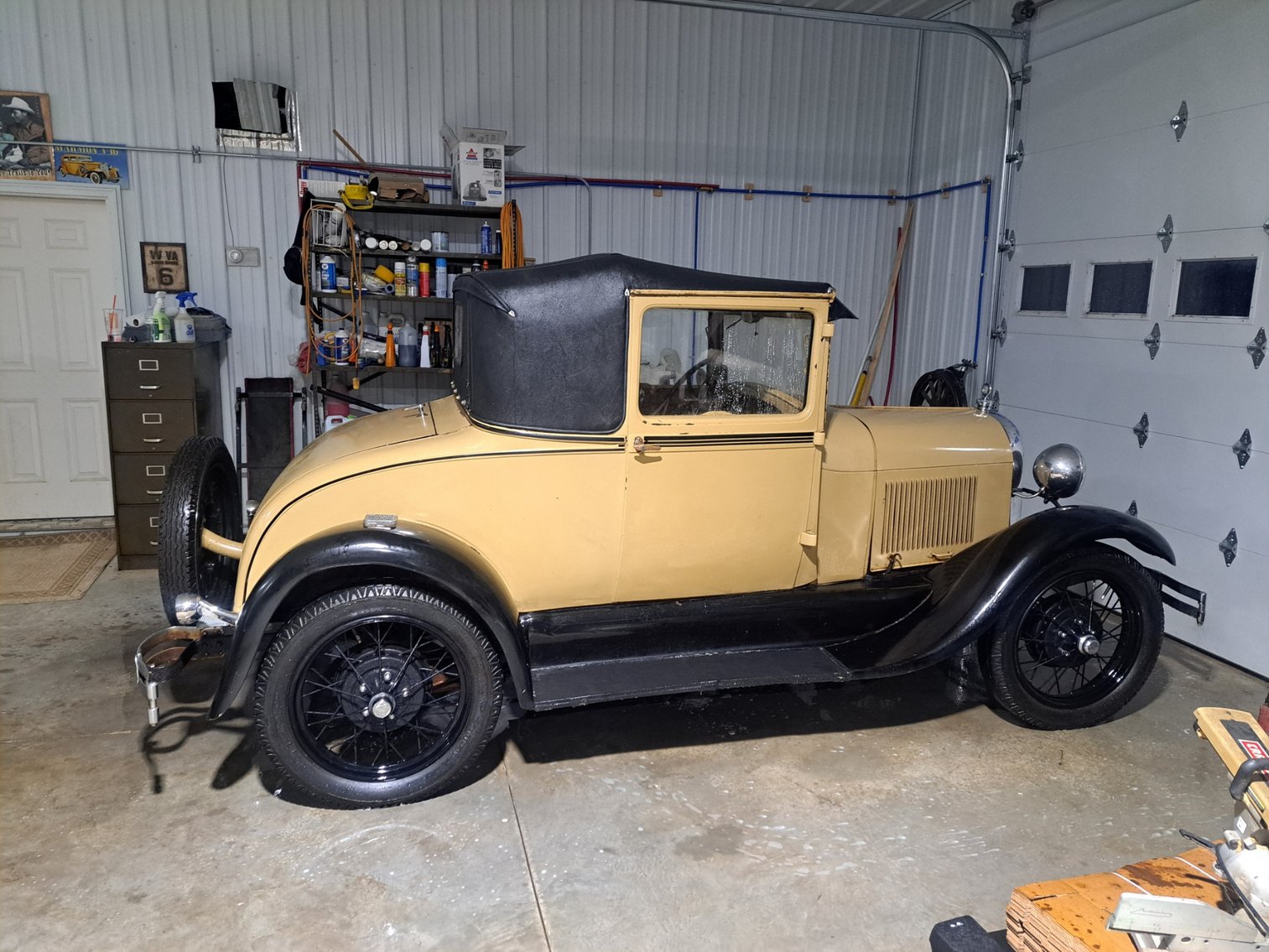 Image for Shinnston, WV - Old Time Style LIVE Antique & Collectible Auction! Over 400 Lots!