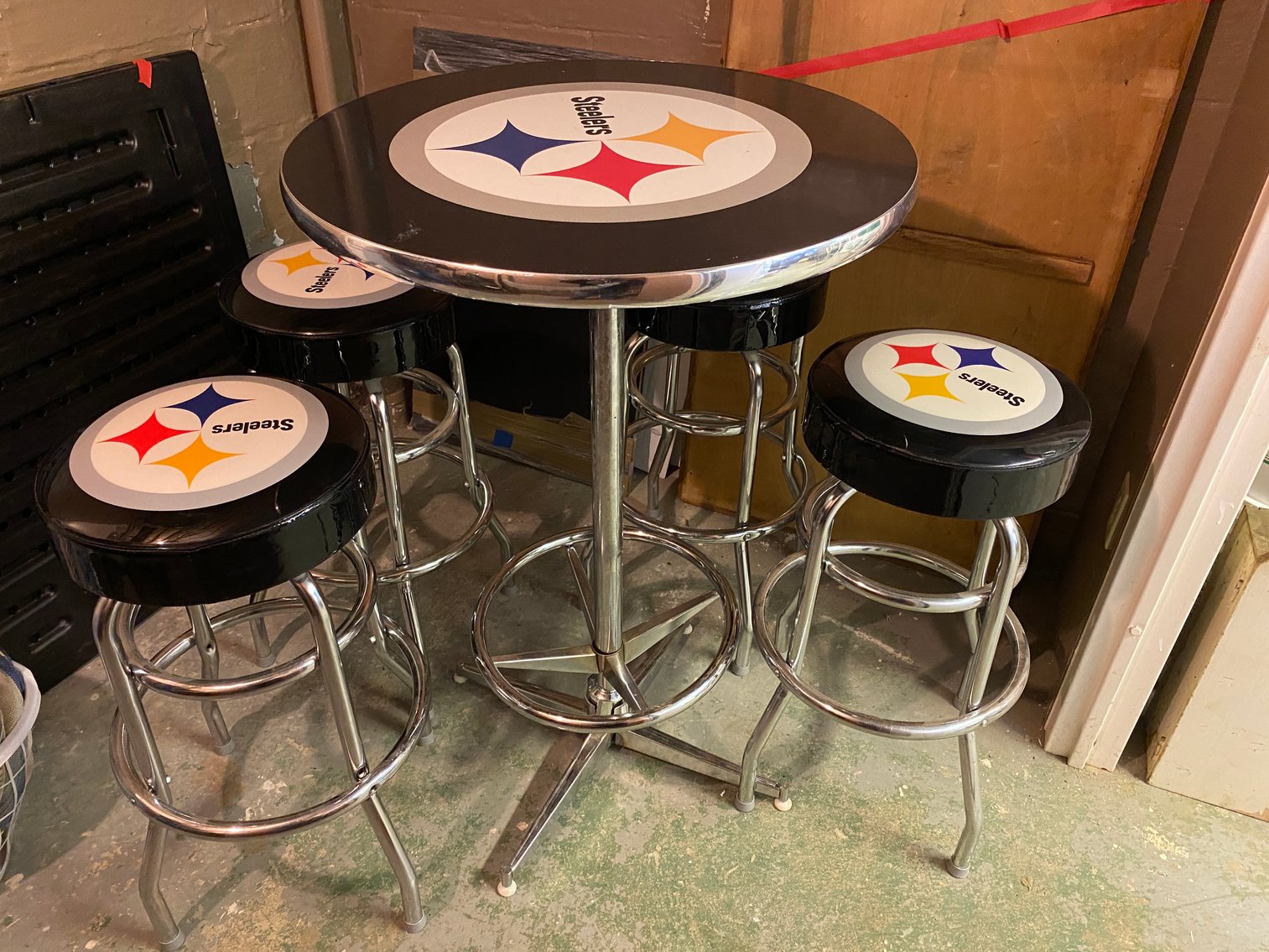 Image for Oakdale, PA – ’68 International, ’65 Jeep CJ5, ’33 Case Model C, Antiques, Farm Implements, Vintage Car Parts, Antique Furniture, and MORE!