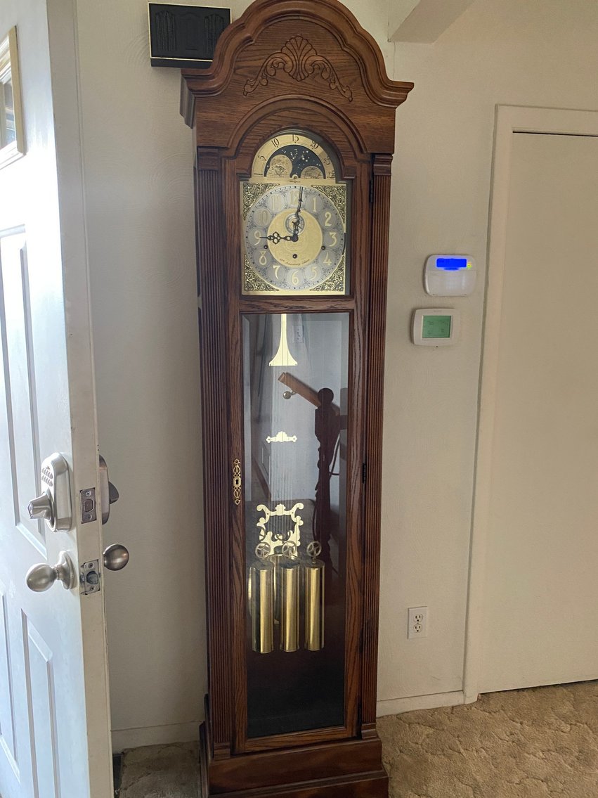 Image for Uniontown, PA – Online Moving Auction: Pedal Tractor, Lawn and Garden Equipment, Arcade Bowling Set, Home Furnishings, and More!