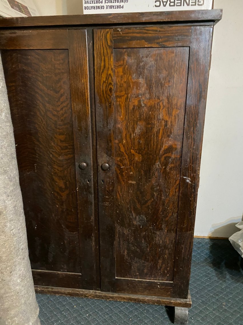 Image for Uniontown, PA – Online Moving Auction: Pedal Tractor, Lawn and Garden Equipment, Arcade Bowling Set, Home Furnishings, and More!