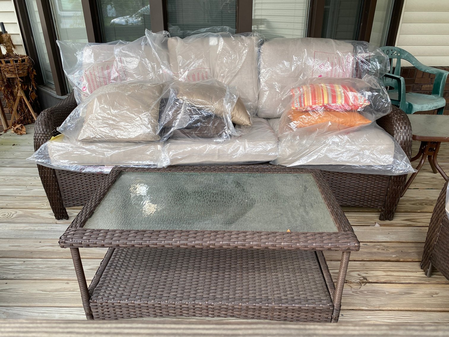 Image for Uniontown, PA – Online Moving Auction: Pedal Tractor, Lawn and Garden Equipment, Arcade Bowling Set, Home Furnishings, and More!