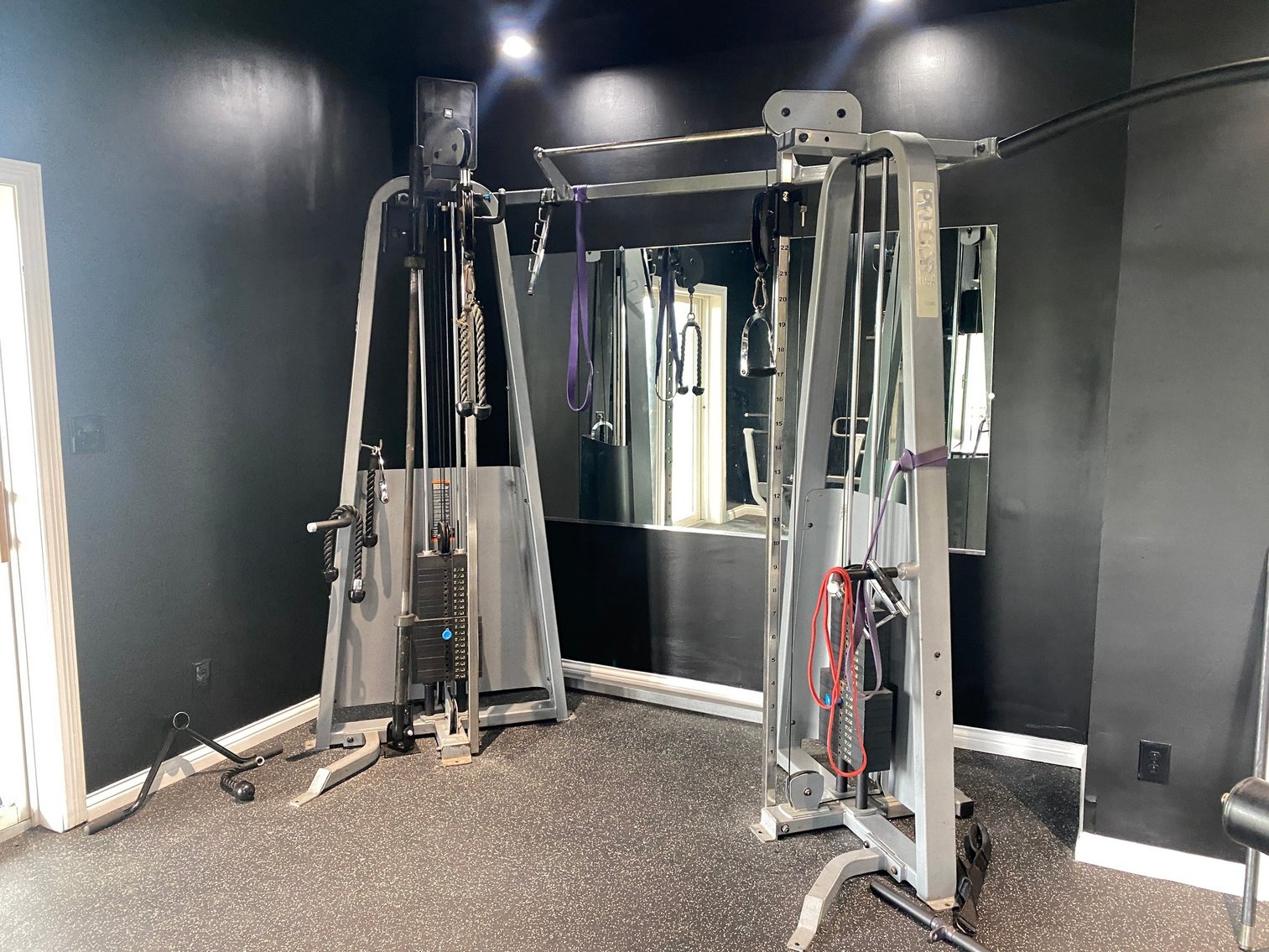 Image for Charleston, WV – High Quality In-Home Gym Equipment and Related Memorabilia