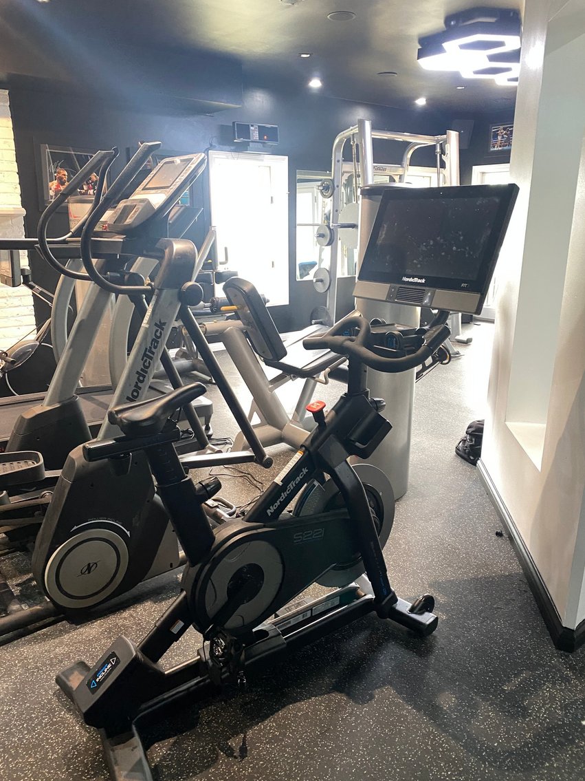 Image for Charleston, WV – High Quality In-Home Gym Equipment and Related Memorabilia