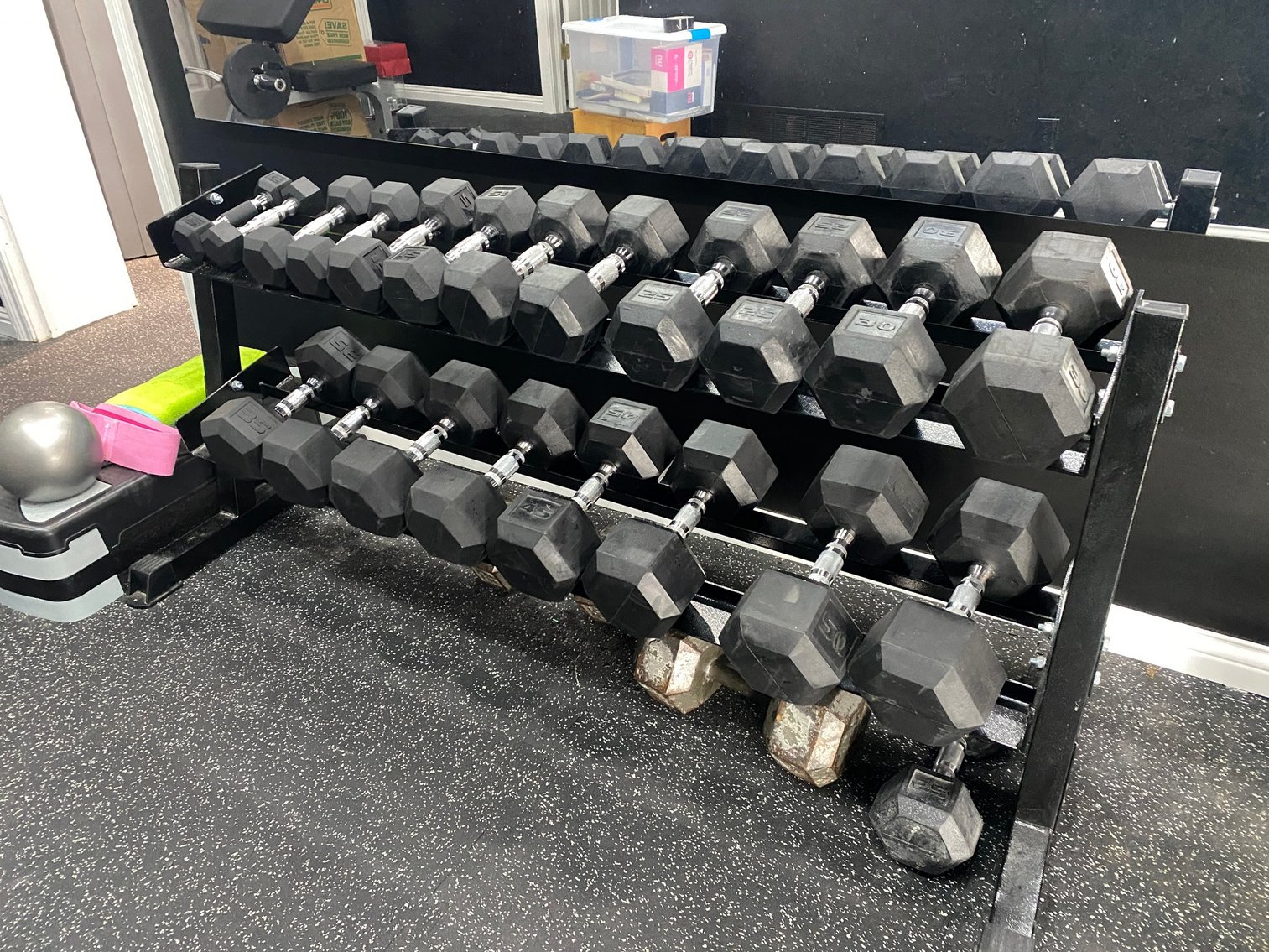 Image for Charleston, WV – High Quality In-Home Gym Equipment and Related Memorabilia