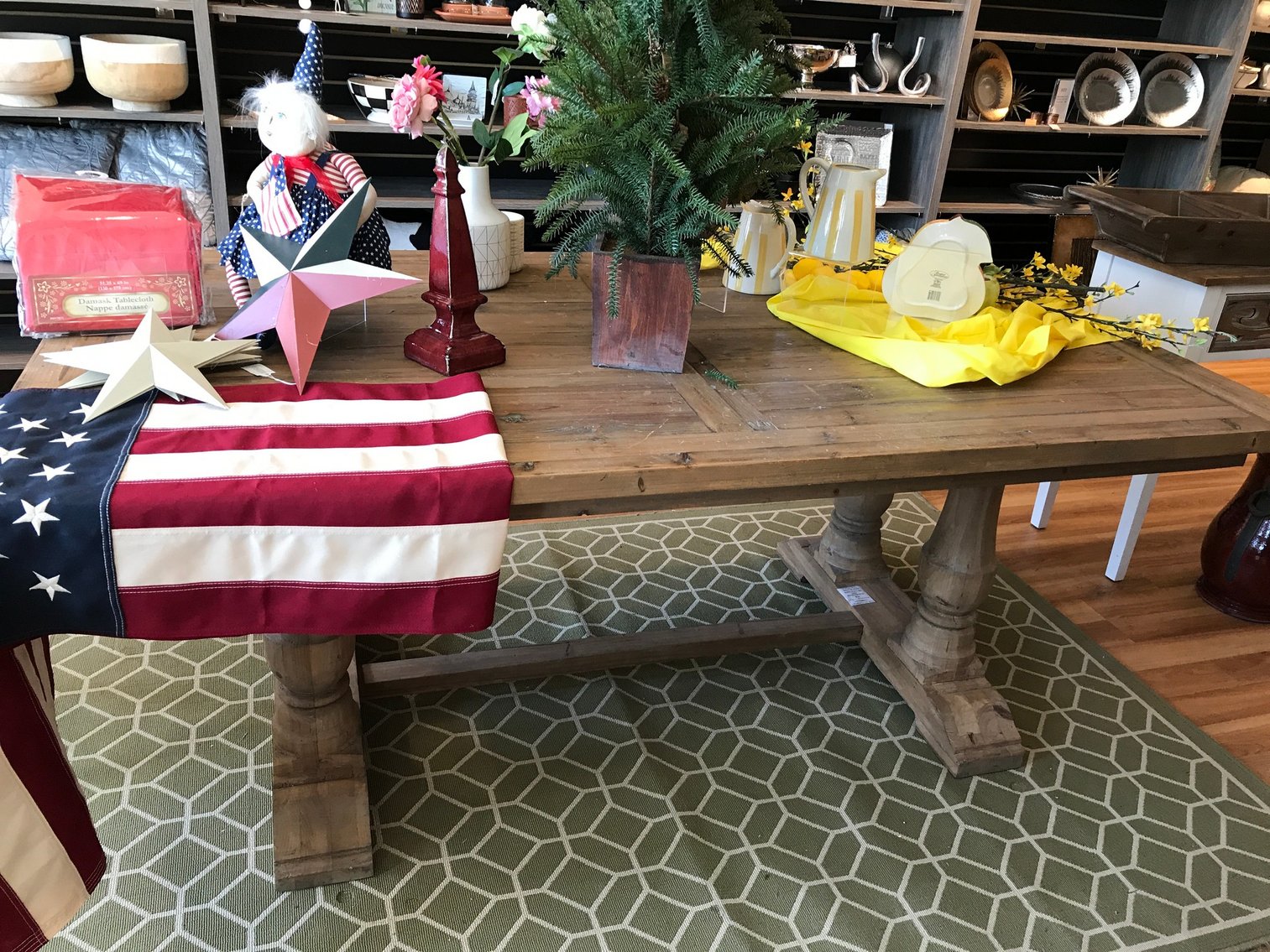 Image for Morgantown, WV – Sheila’s Home Decor and Gifts: Inventory, Fixtures, and Displays!