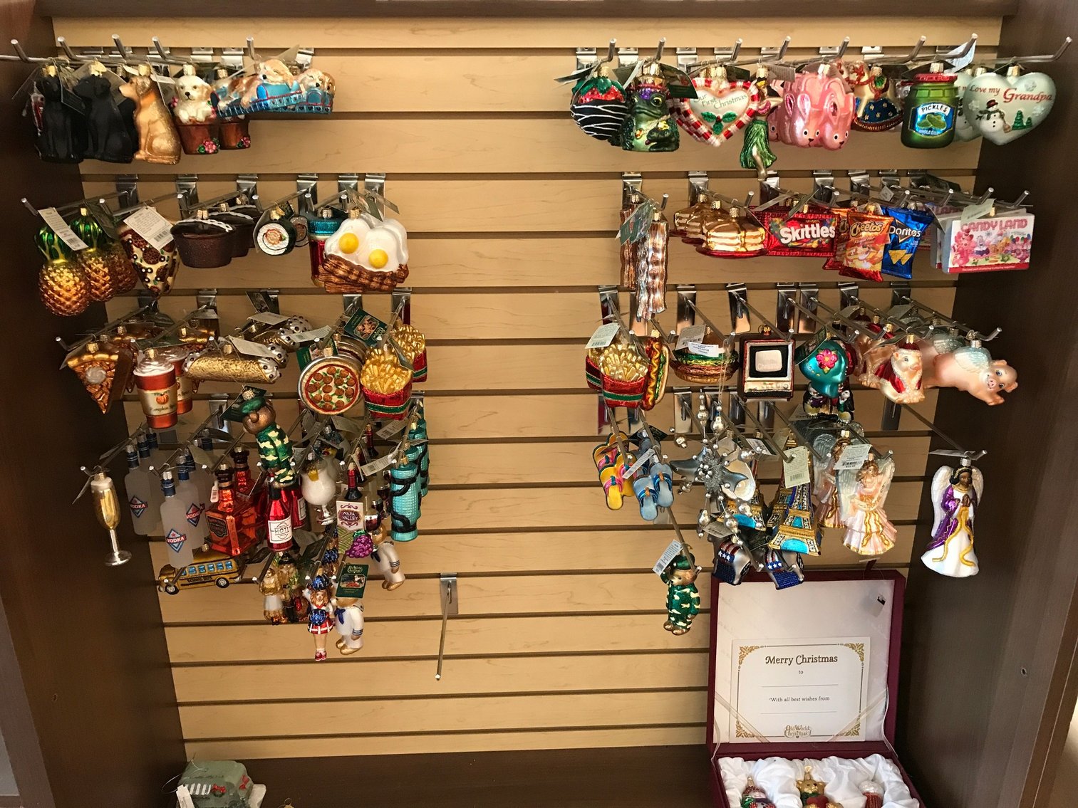 Image for Morgantown, WV – Sheila’s Home Decor and Gifts: Inventory, Fixtures, and Displays!