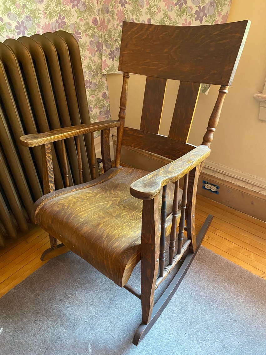 Image for Waynesburg, PA - 05 Chevy, Sterling Pieces, Nice Furniture, Household Goods, Glassware, and More!