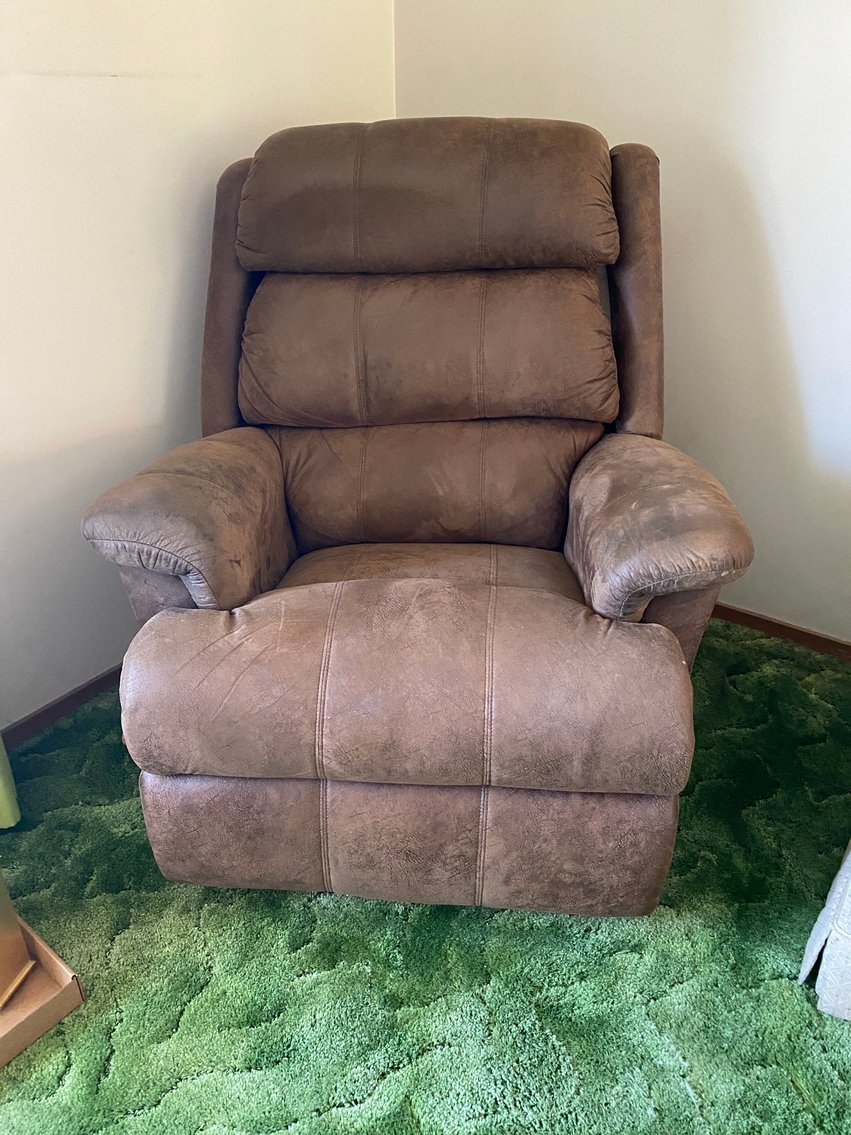 Image for Morgantown, WV – Vintage Christmas, Appliances, Household Goods, Glassware, and MORE!