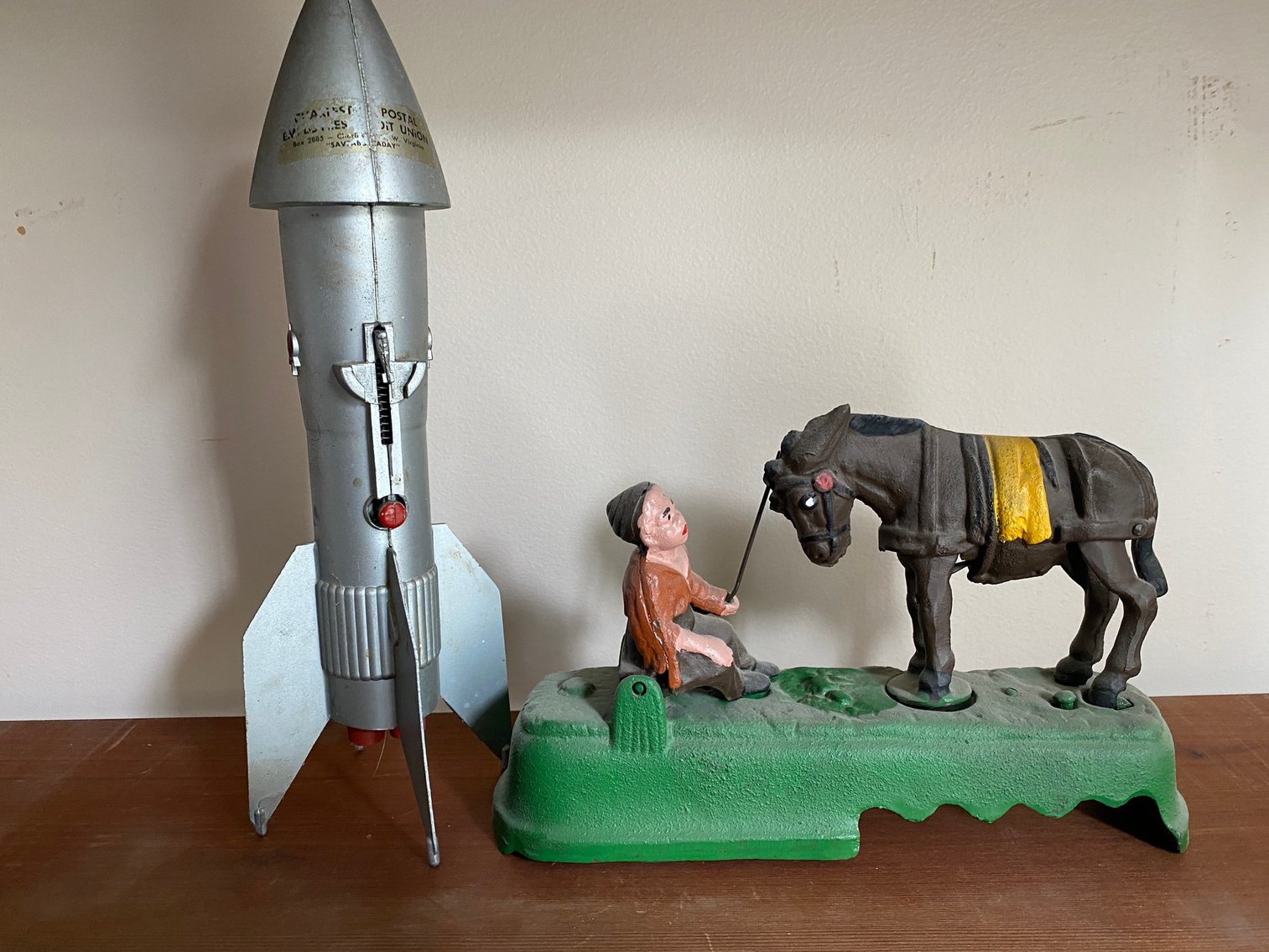 Image for Morgantown, WV – Vintage Christmas, Appliances, Household Goods, Glassware, and MORE!