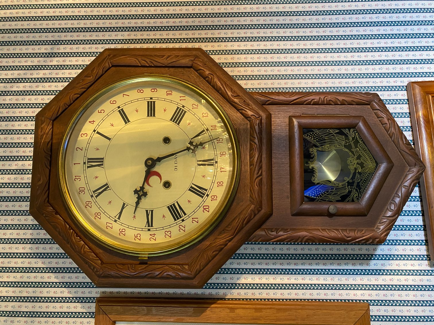 Image for Fairmont, WV -- Quality Oak & Marble Top Antique Furniture, Many Antique Lamps, Vintage Furniture, Collectibles and More!