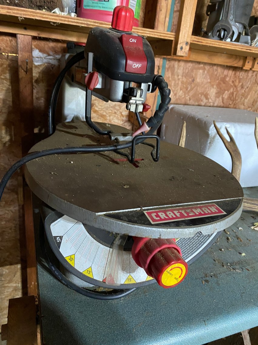 Image for Dilliner, PA – Richard Everly Moving Auction: Woodworking, Tools, Sporting Goods, Household Items