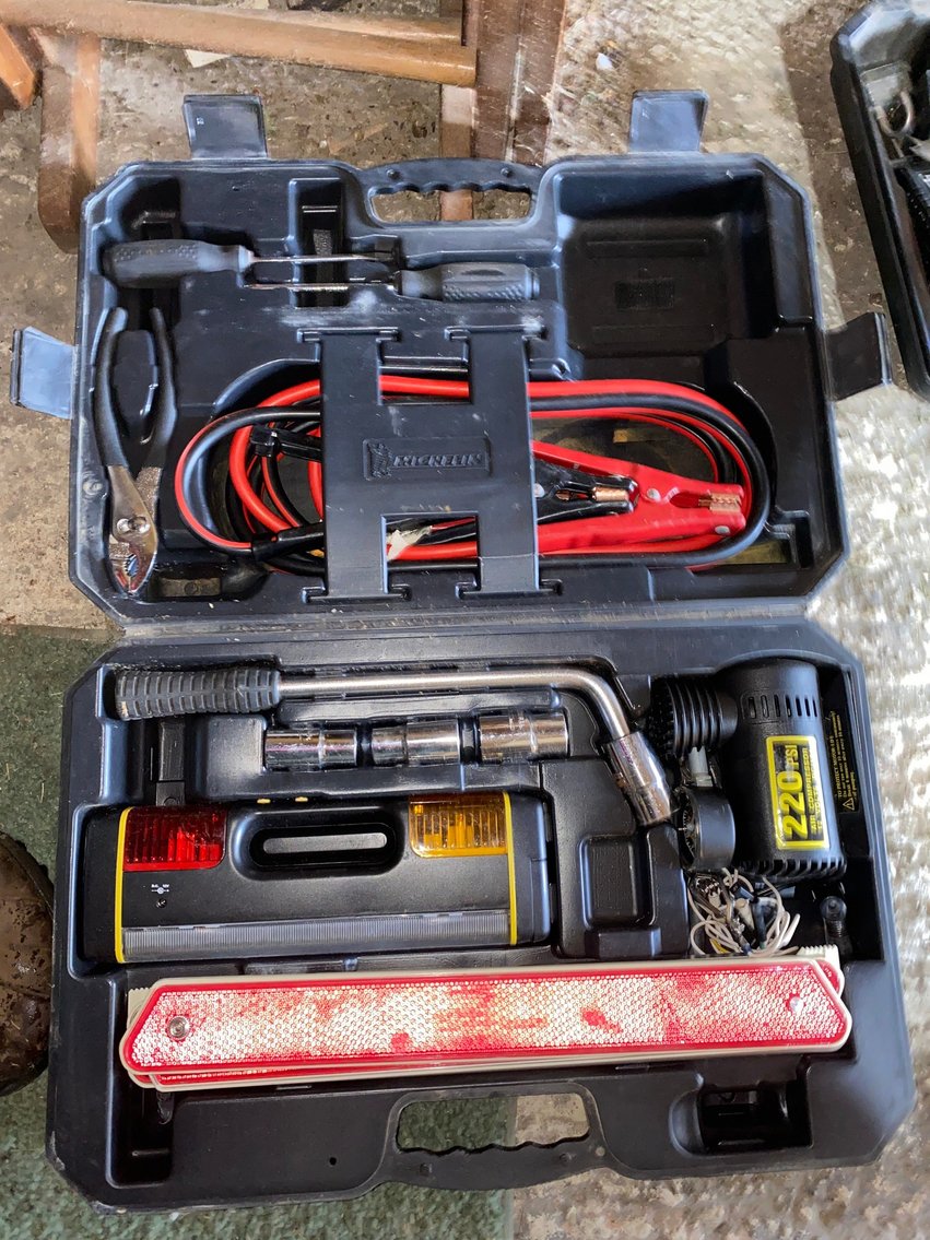 Image for Dilliner, PA – Richard Everly Moving Auction: Woodworking, Tools, Sporting Goods, Household Items