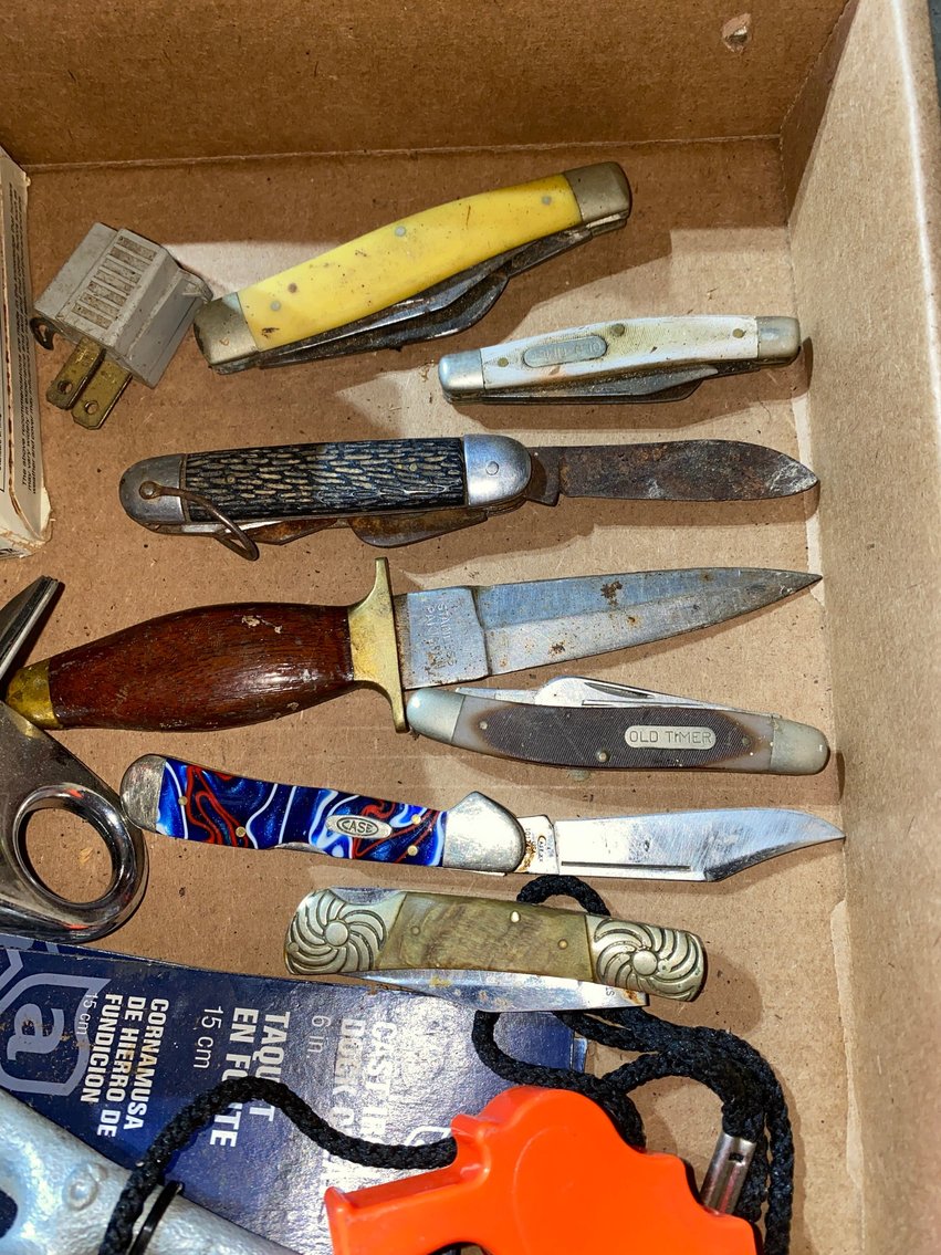 Image for Dilliner, PA – Richard Everly Moving Auction: Woodworking, Tools, Sporting Goods, Household Items