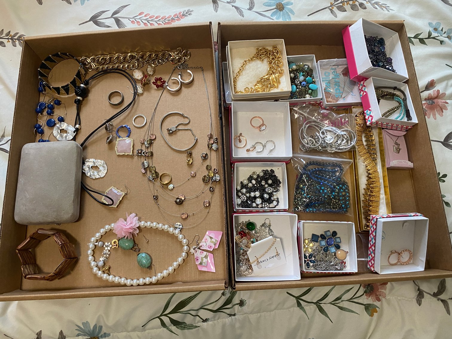 Image for Shinnston, WV – Online Estate Sale: 2021 Chevrolet Equinox, Large Selection of Fiesta ware, Kitchen Items and Appliances, Christmas Decorations, Boyd’s Bears, Toys, Three Stooges Collection, Quality Women’s Clothing and Much More!