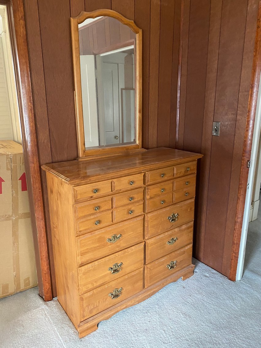 Image for Weston, WV – Estate of Barbara J. Davis: Toyota Prius, Coins, Antiques, Pokemon Cards, Household Items, Tools & Shop Items