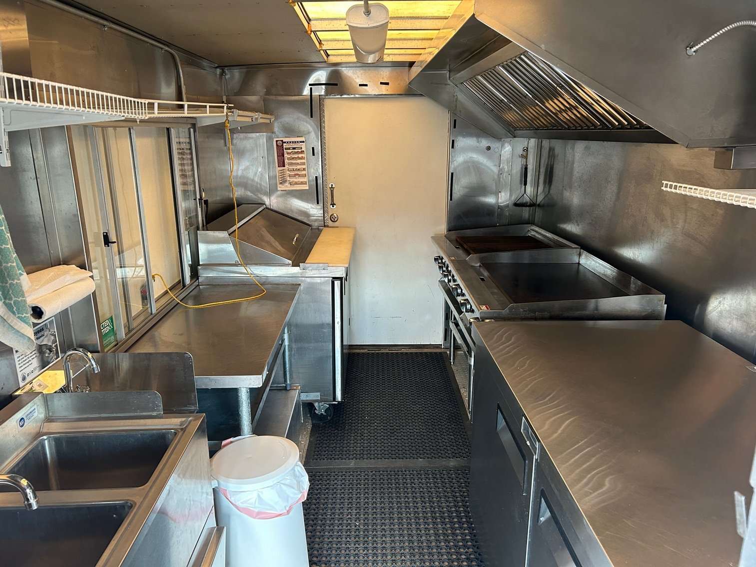 Image for Shinnston, WV - LOW MILES Freightliner MT 45 All-Purpose Food Truck