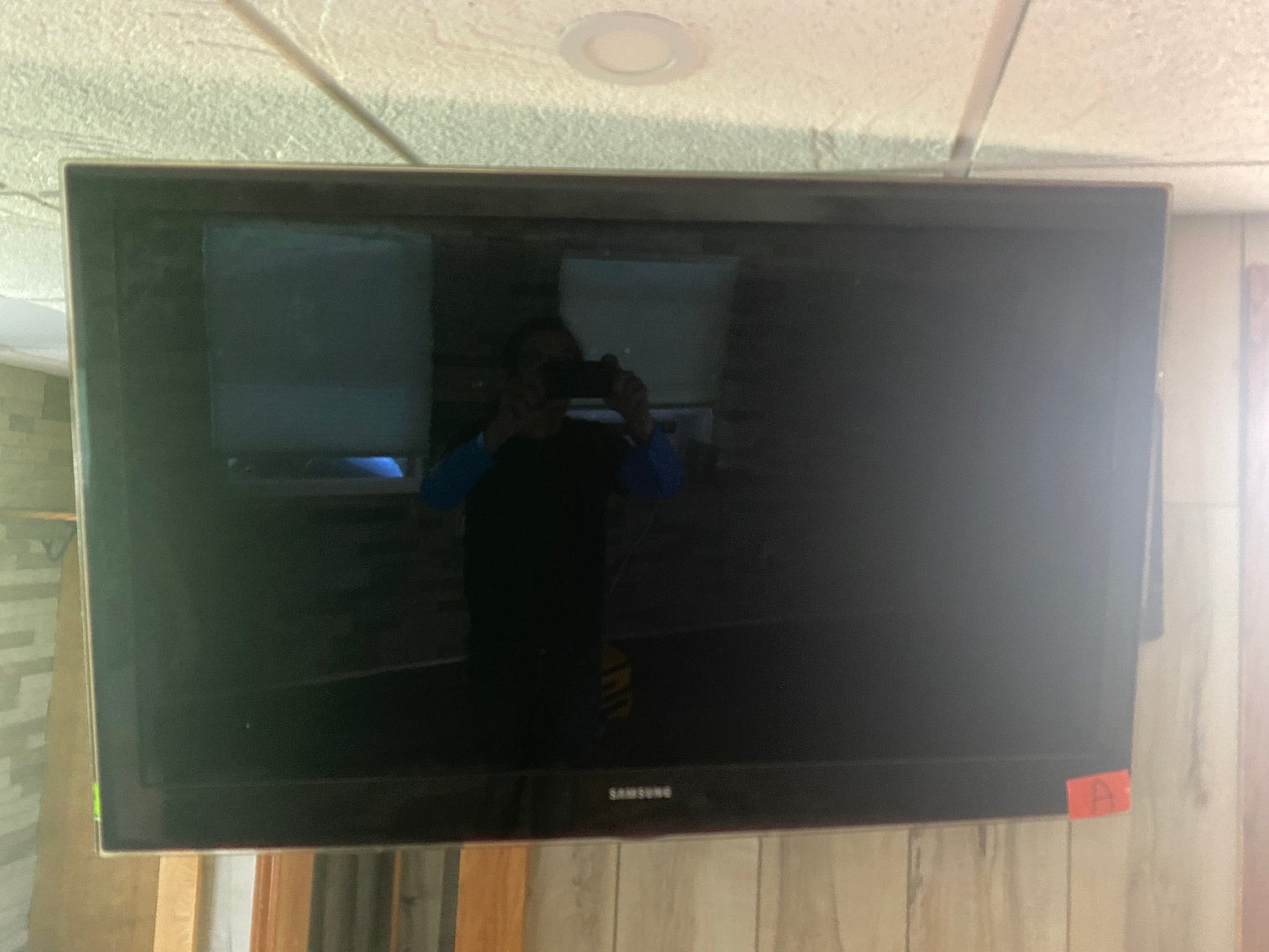 Image for Philippi, WV -- Moving Auction: Contents of Homestead & Professional Dog Kennel on 27 Acres!