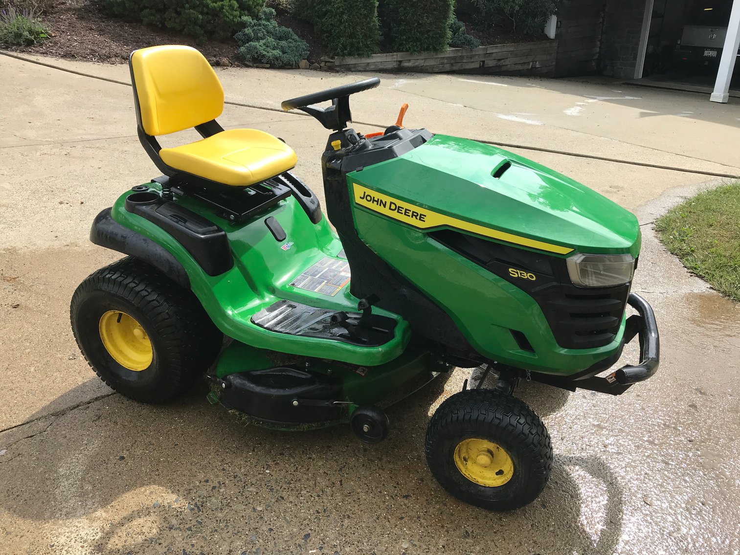 Image for Morgantown, WV - MOVING AUCTION - QUALITY FURNITURE, GYM EQUIPMENT, HOUSEHOLD GOODS, LAWN & GARDEN, AND MORE!