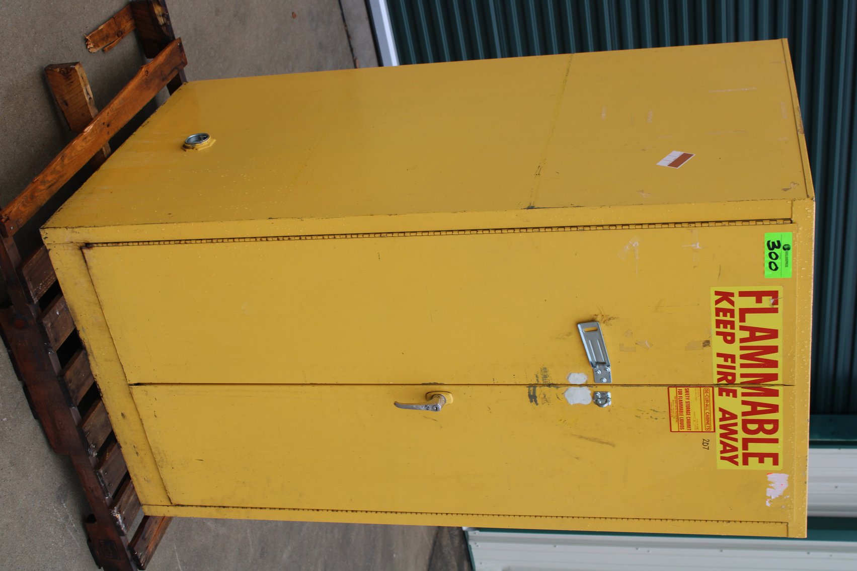 Image for Storage Cabinets, Office Accessories, Vending Machines - Tomball, TX