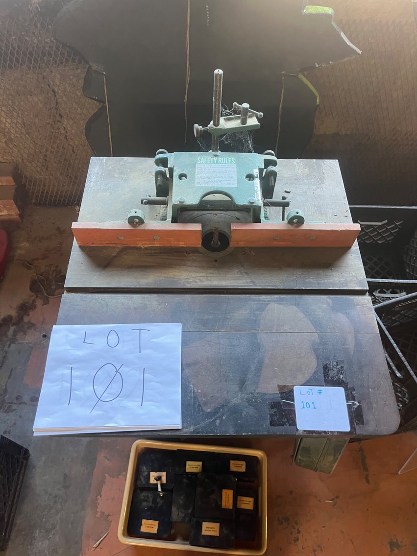 Image for Barbers Hill Independent School District - Mont Belvieu, TX 77523