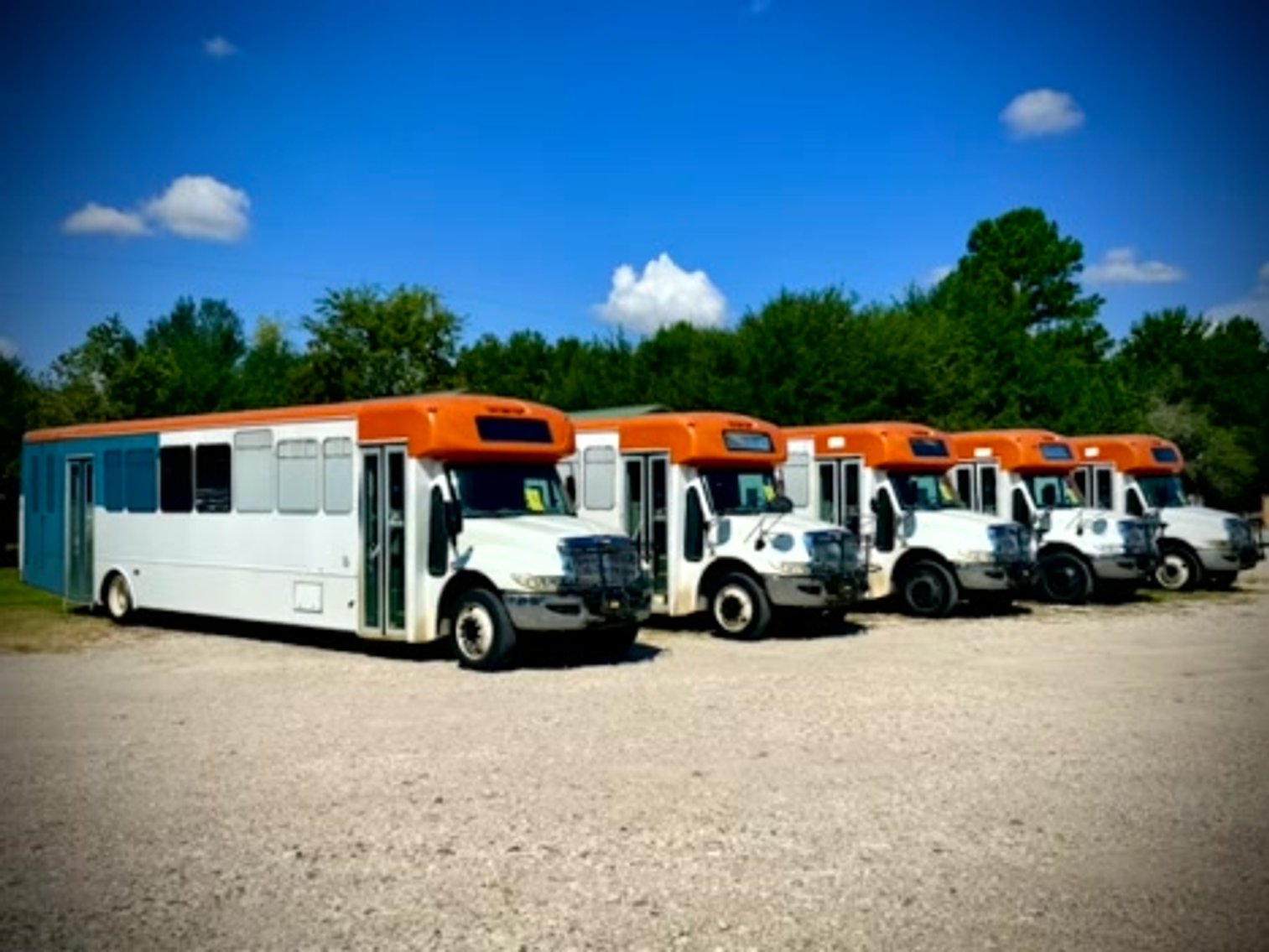 Image for Groome Transportation of Texas (Surplus Transit Buses) - Tomball, TX 77377