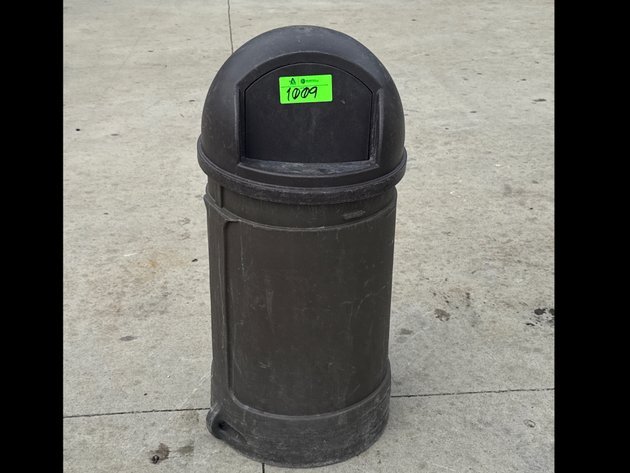 Image for Wire Mesh Cart, Metal Rolling Racks, & Trash Cans - Tomball, TX 77377