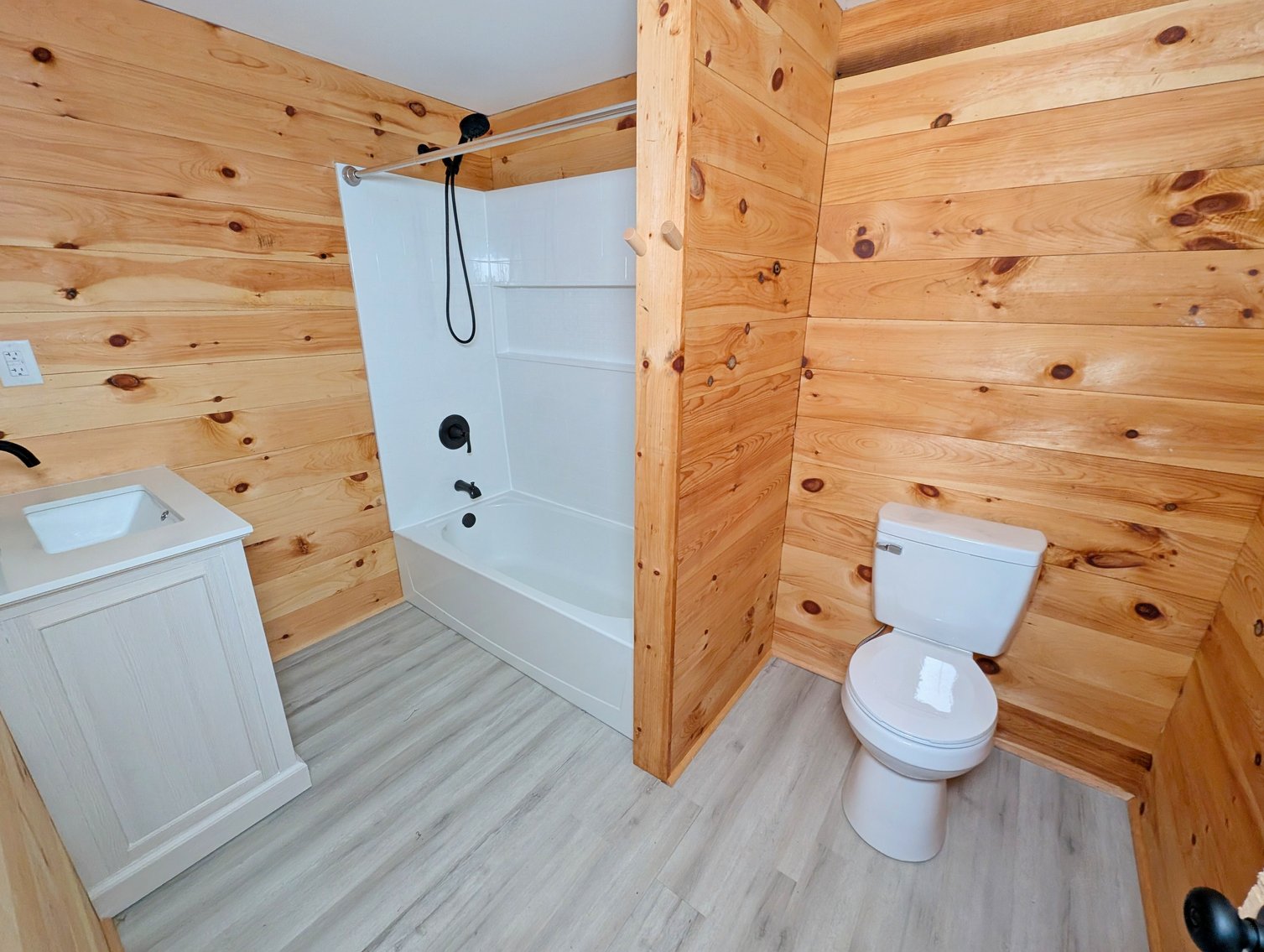 Image for Cabin On 5 Acres Near Broadway VA