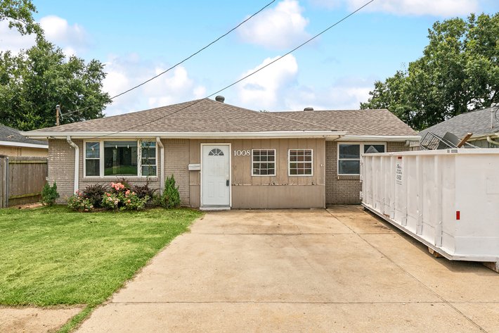 Image for SOLD! $143,550 - Metairie Single Family Home-Needs Rehab