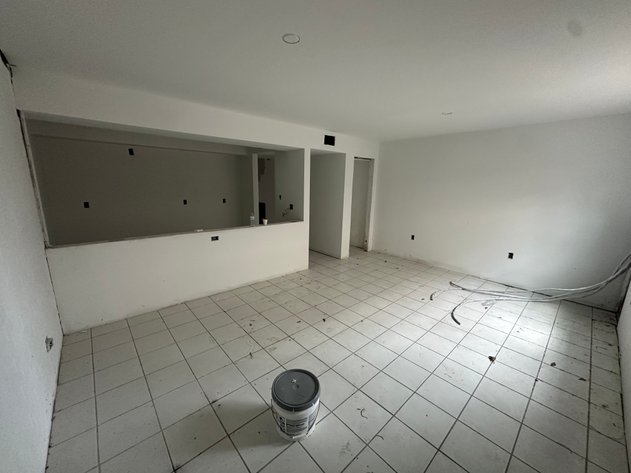 Image for TRI-PLEX KENNER ONLINE AUCTION