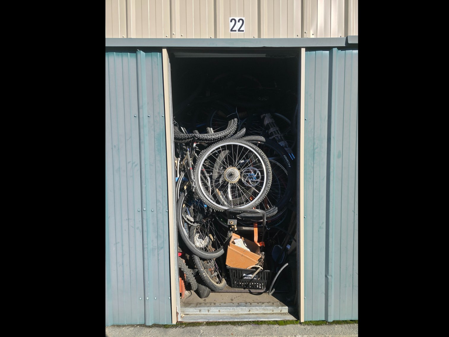 Image for October 2024 Arctic Storage Unit Auction at 58th
