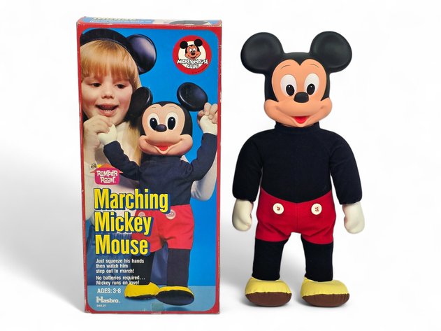 Image for December 2025 Cards & Collectibles Auction