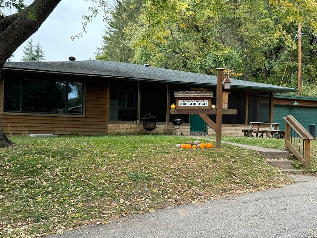 Image for Turnkey 4 Cabin & Motel Commercial Property in Buffalo County on Hwy 35, Investment Opportunity - Alma, WI