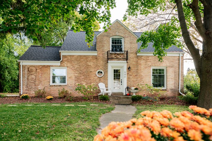 Image for Beautifully Updated Elm Grove Home in the Elmbrook School District - Waukesha County, WI