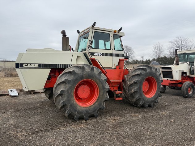 Image for 1 of 2 Roger Bowers & Sons Construction Company Retirement Auction - Excavating Equipment, Trucks, Trailers, & More - Kaukauna, WI