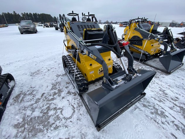 Image for 3 of 5 March 2026 Outdoor Items - Neenah, WI