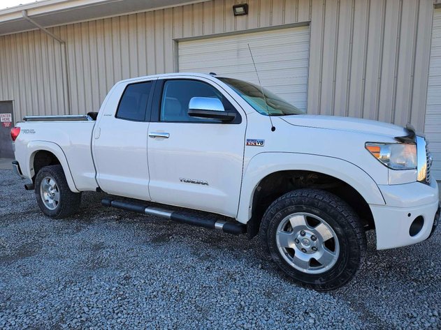 Image for Oldham Consignment Auction