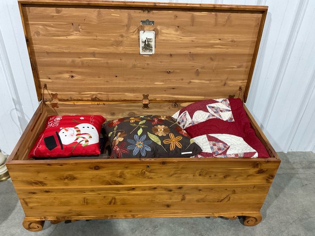 Image for Oldham Consignment Auction