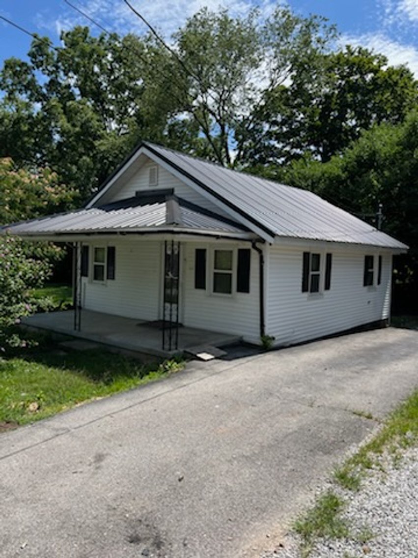 Image for SOLD ~ Real Estate Auction ~ 310 Frazier St. Glasgow, Kentucky