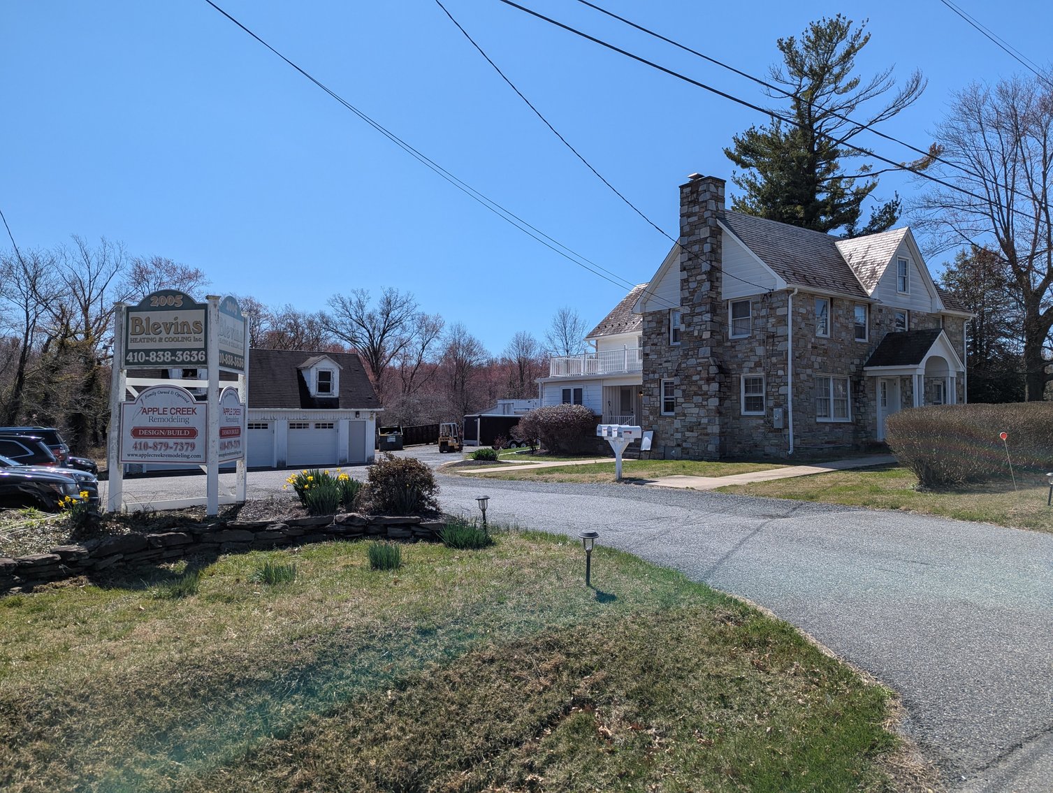 Image for 2-STORY OFFICE BLDG., 62'X40' BLOCK-FRAME SHOP, 40'X24' 3-BAY GARAGE FORMER BLEVINS HEATING & COOLING