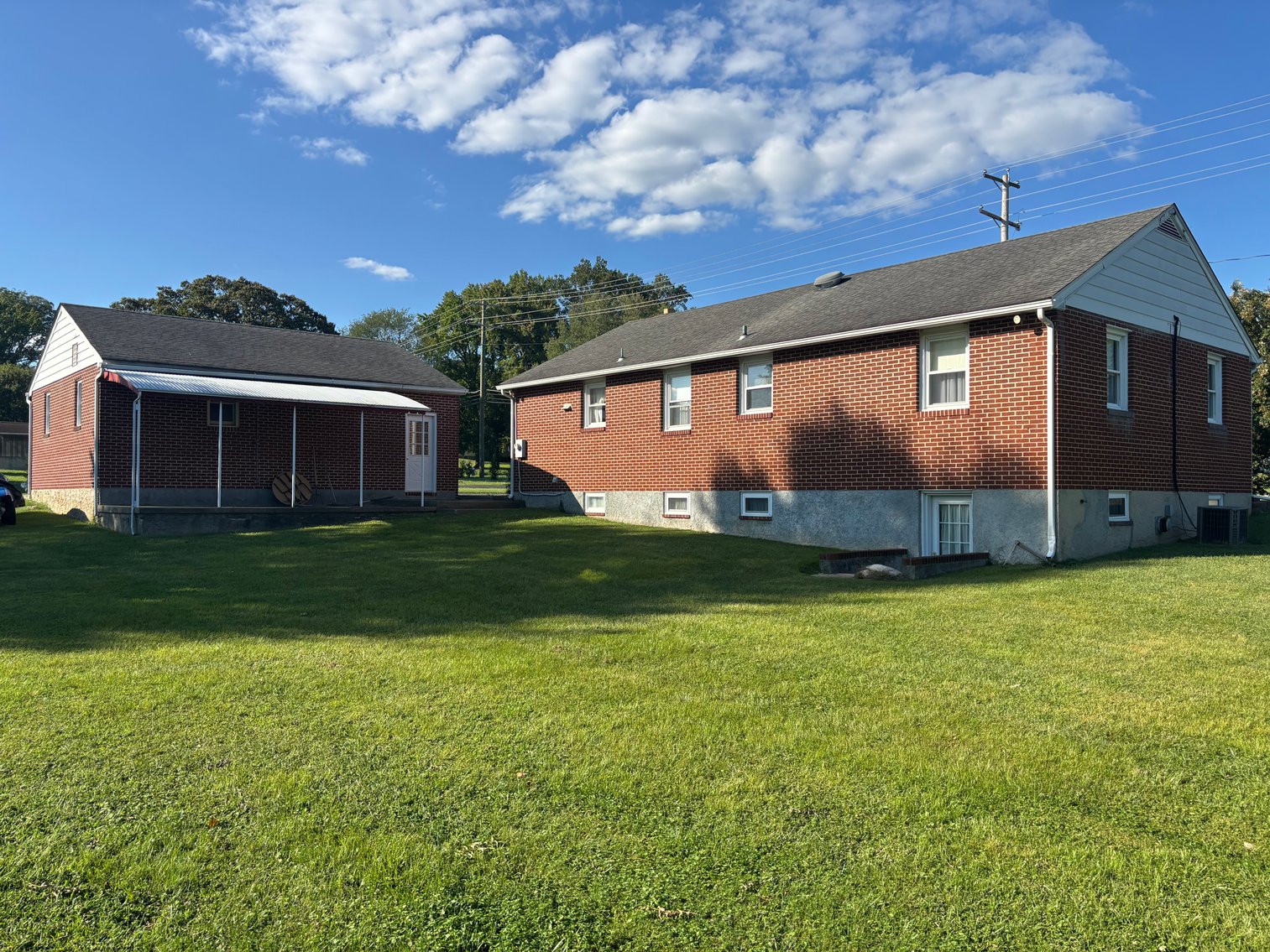 Image for 3 BR, 1 FULL BA, 2 HALF BATH RANCHER W/ DET. 2-CAR GARAGE W/ LEAN TO ON .76 +/- AC / PERSONAL PROPERTY TBS IN ONE LOT