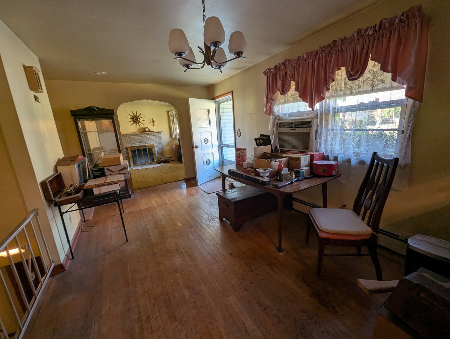 Image for 3 ADJOINING WATERFRONT PARCELS ~ 3BR HOME/ 2 PIERS/ 1.59 +/- TOTAL ACRES/ FISHING GEAR, COLLECTIBLES, HOUSEHOLD ITEMS, & TOOLS