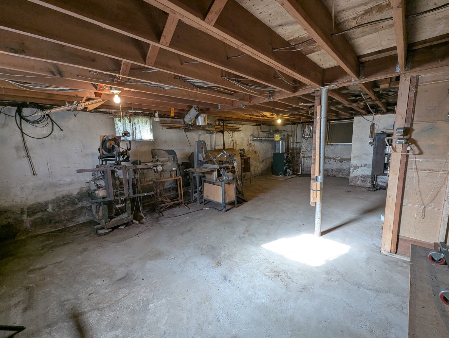 Image for 3 ADJOINING WATERFRONT PARCELS ~ 3BR HOME/ 2 PIERS/ 1.59 +/- TOTAL ACRES/ FISHING GEAR, COLLECTIBLES, HOUSEHOLD ITEMS, & TOOLS