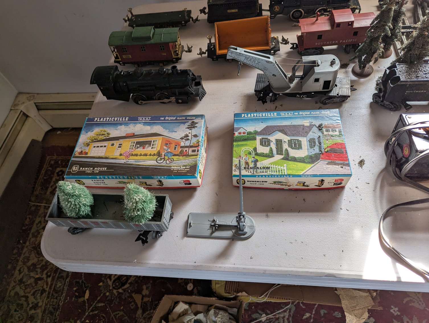 Image for 3 ADJOINING WATERFRONT PARCELS ~ 3BR HOME/ 2 PIERS/ 1.59 +/- TOTAL ACRES/ FISHING GEAR, COLLECTIBLES, HOUSEHOLD ITEMS, & TOOLS