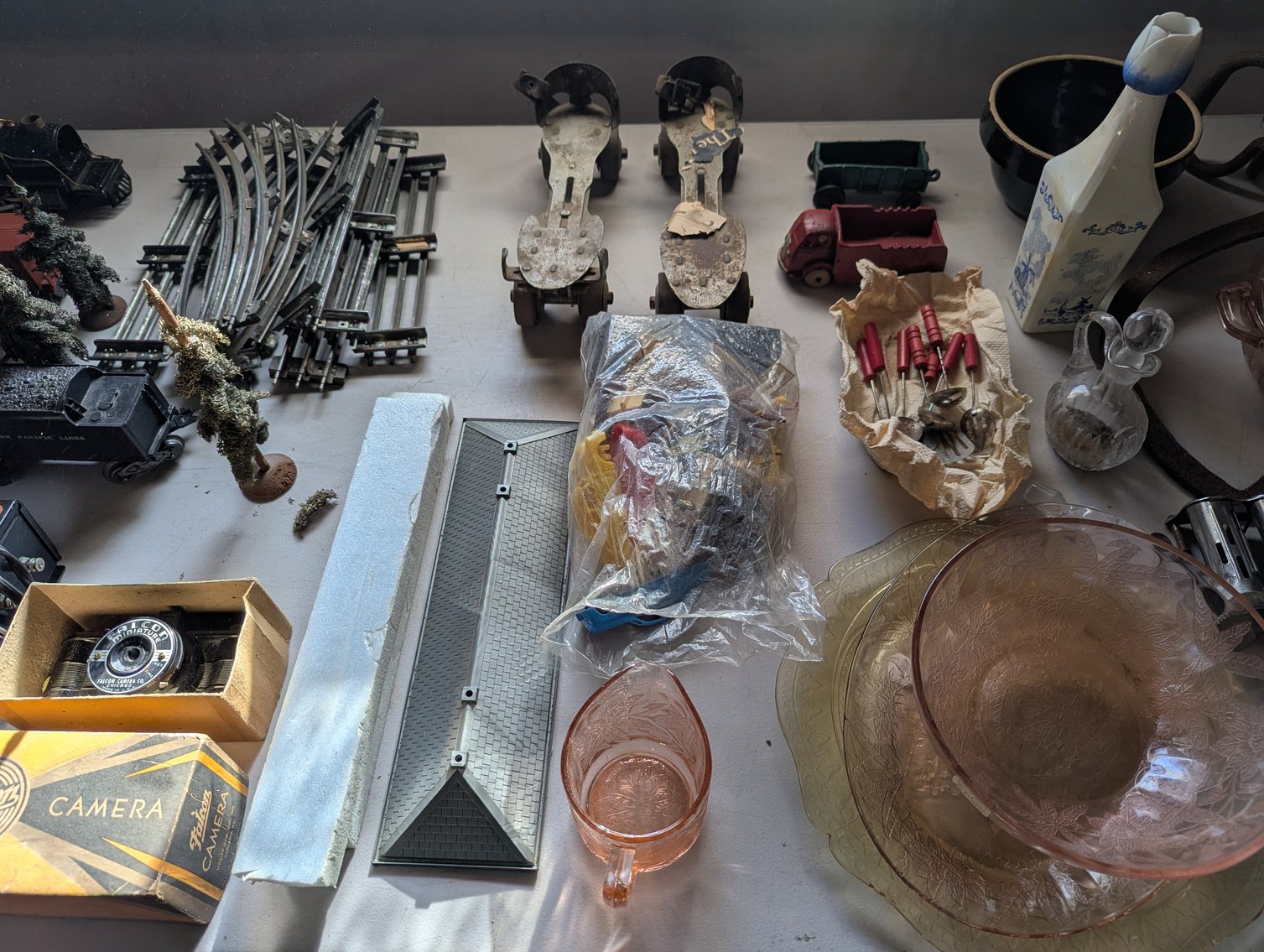 Image for 3 ADJOINING WATERFRONT PARCELS ~ 3BR HOME/ 2 PIERS/ 1.59 +/- TOTAL ACRES/ FISHING GEAR, COLLECTIBLES, HOUSEHOLD ITEMS, & TOOLS