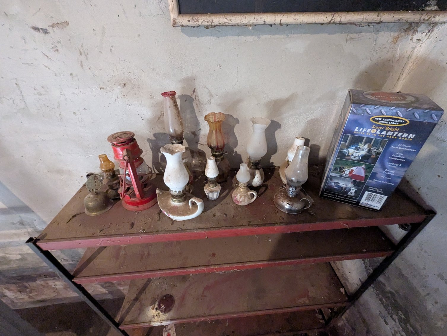 Image for 3 ADJOINING WATERFRONT PARCELS ~ 3BR HOME/ 2 PIERS/ 1.59 +/- TOTAL ACRES/ FISHING GEAR, COLLECTIBLES, HOUSEHOLD ITEMS, & TOOLS