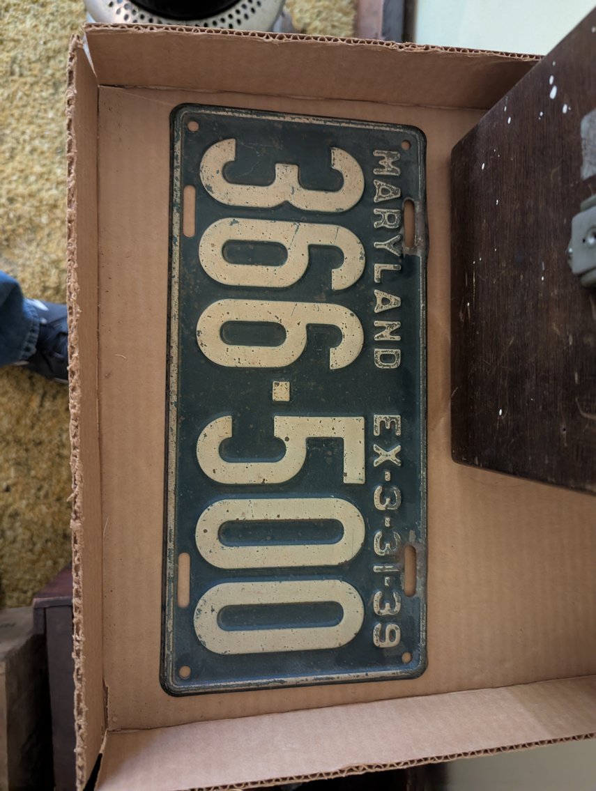 Image for 3 ADJOINING WATERFRONT PARCELS ~ 3BR HOME/ 2 PIERS/ 1.59 +/- TOTAL ACRES/ FISHING GEAR, COLLECTIBLES, HOUSEHOLD ITEMS, & TOOLS